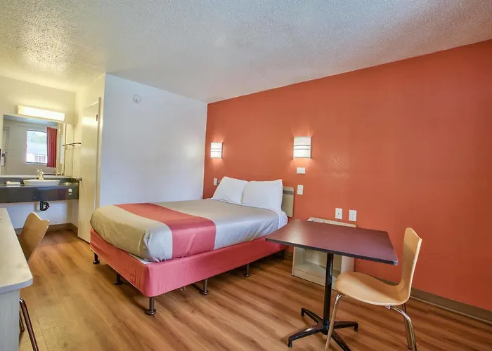 Hotel 6-tallahassee, Fl 2*